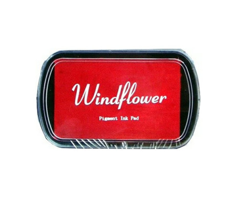 Tento razítkovací polštářek slouží k vytvoření červených otisků razítek či prstů na papír, plátno a podobné savé materiály.