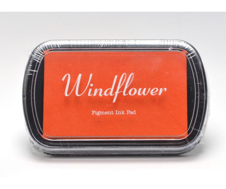 Razítkovací polštářek slouží k tvorbě oranžových otisků razítek či prstů na papíru, plátnu a podobných savých materiálech