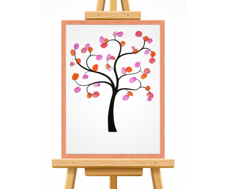 Na fotce je strom života s otisky v designu č. 5, který je vytištěn bez lístků a vyroben včetně ozdobného rámu